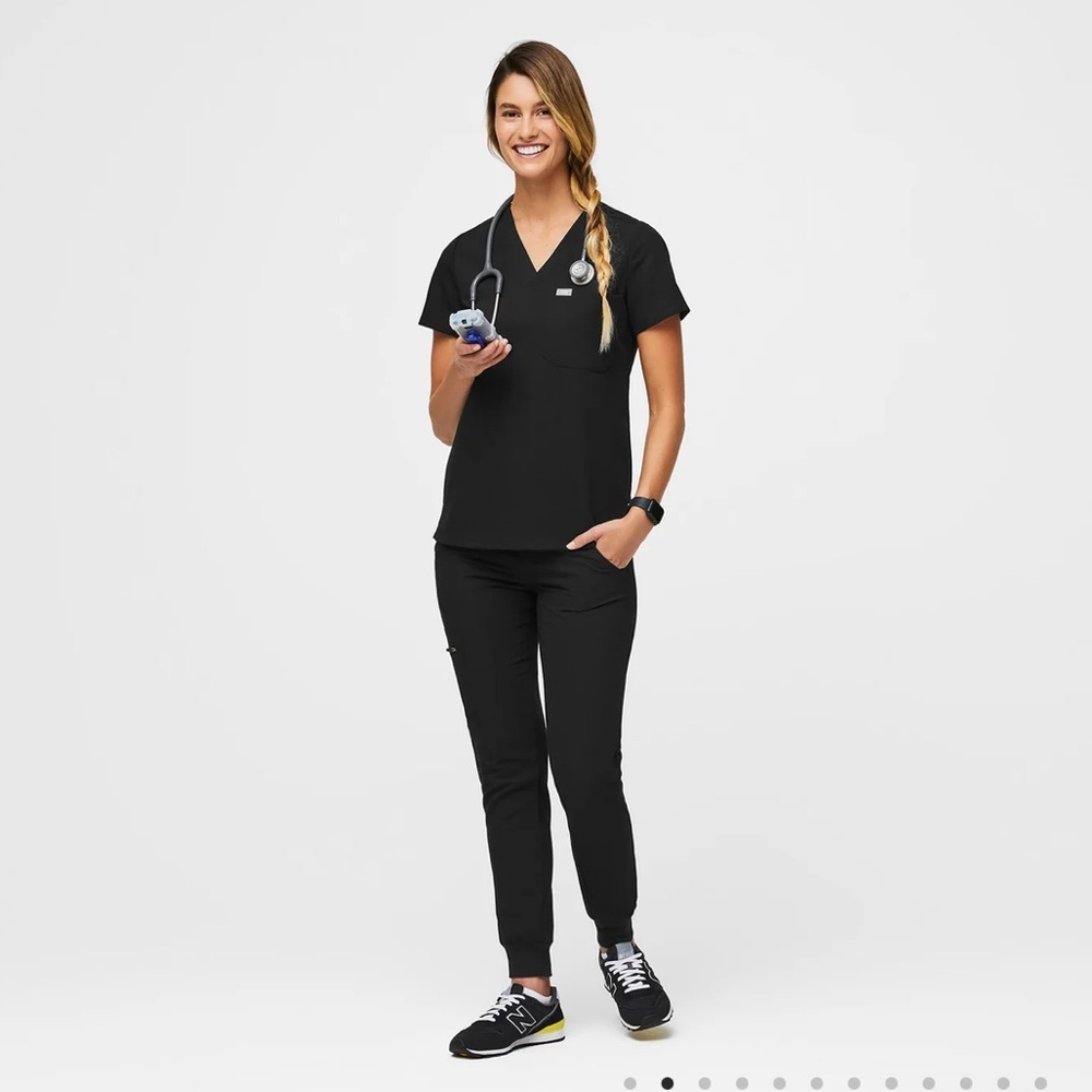 FIGS BLACK SET